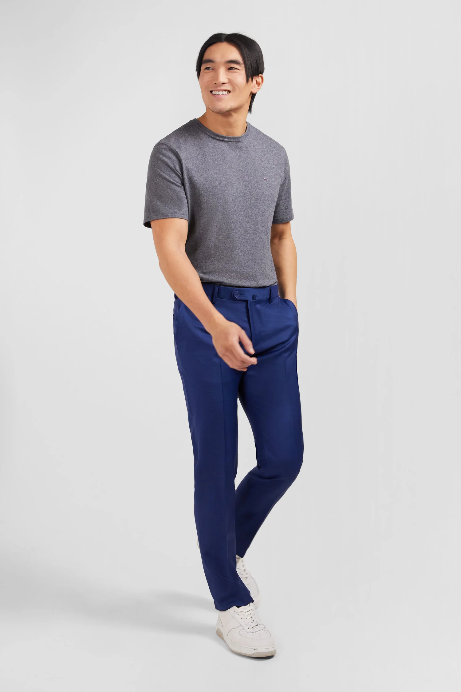 Pantalon slim bleu en laine à plis cassés - Image 4