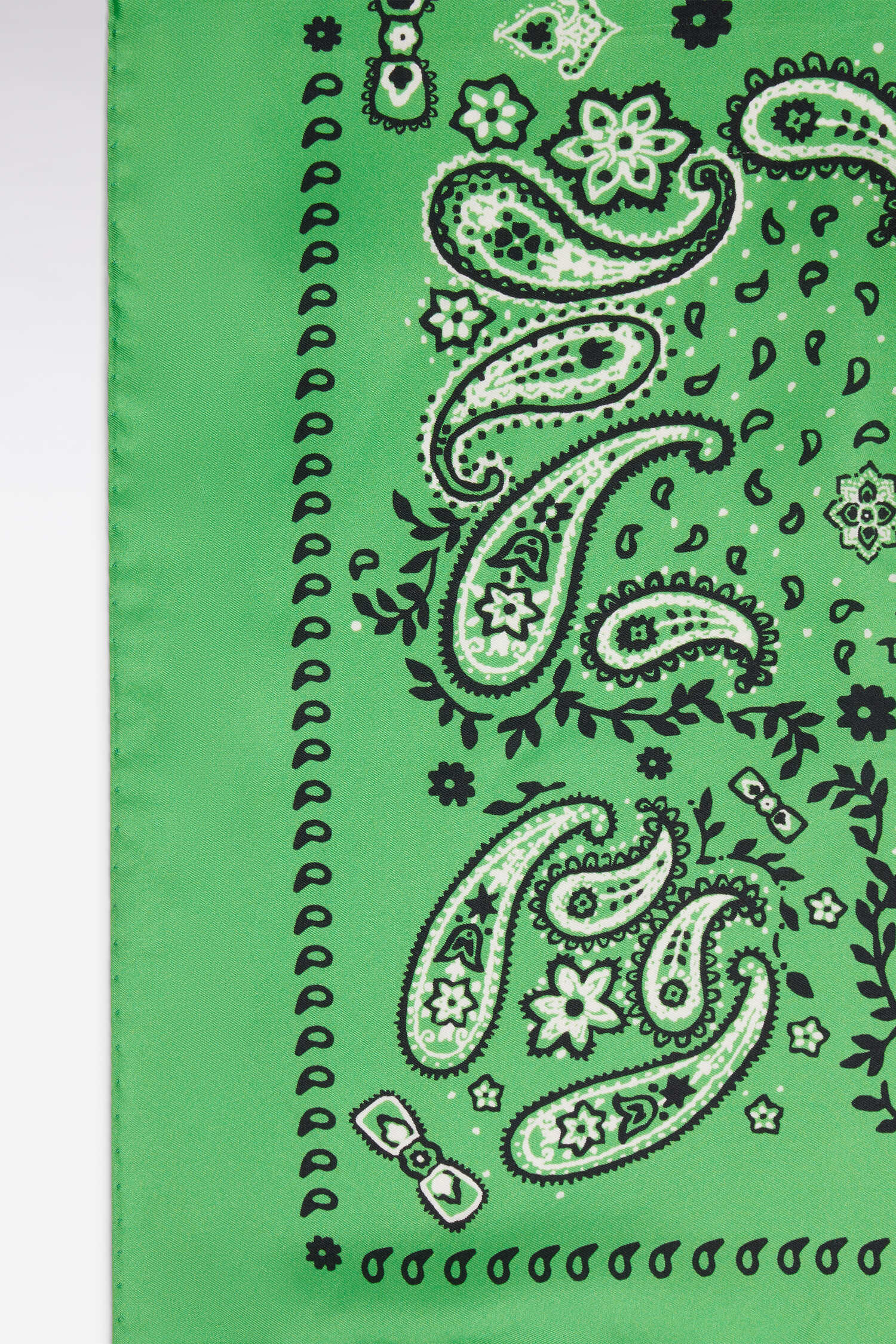 Bandana en twill de soie vert - Image 2