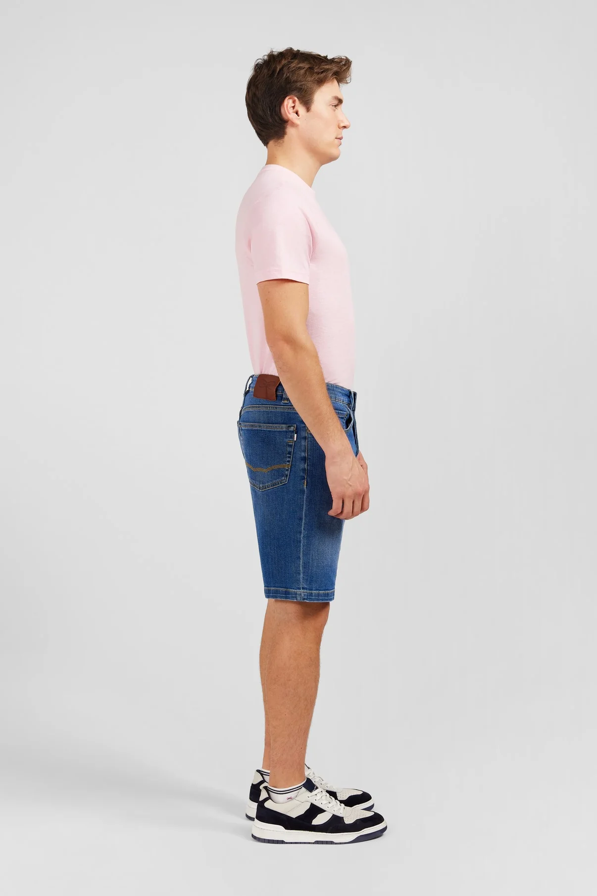 Bermuda bleu foncé en jean effet délavé - Image 4