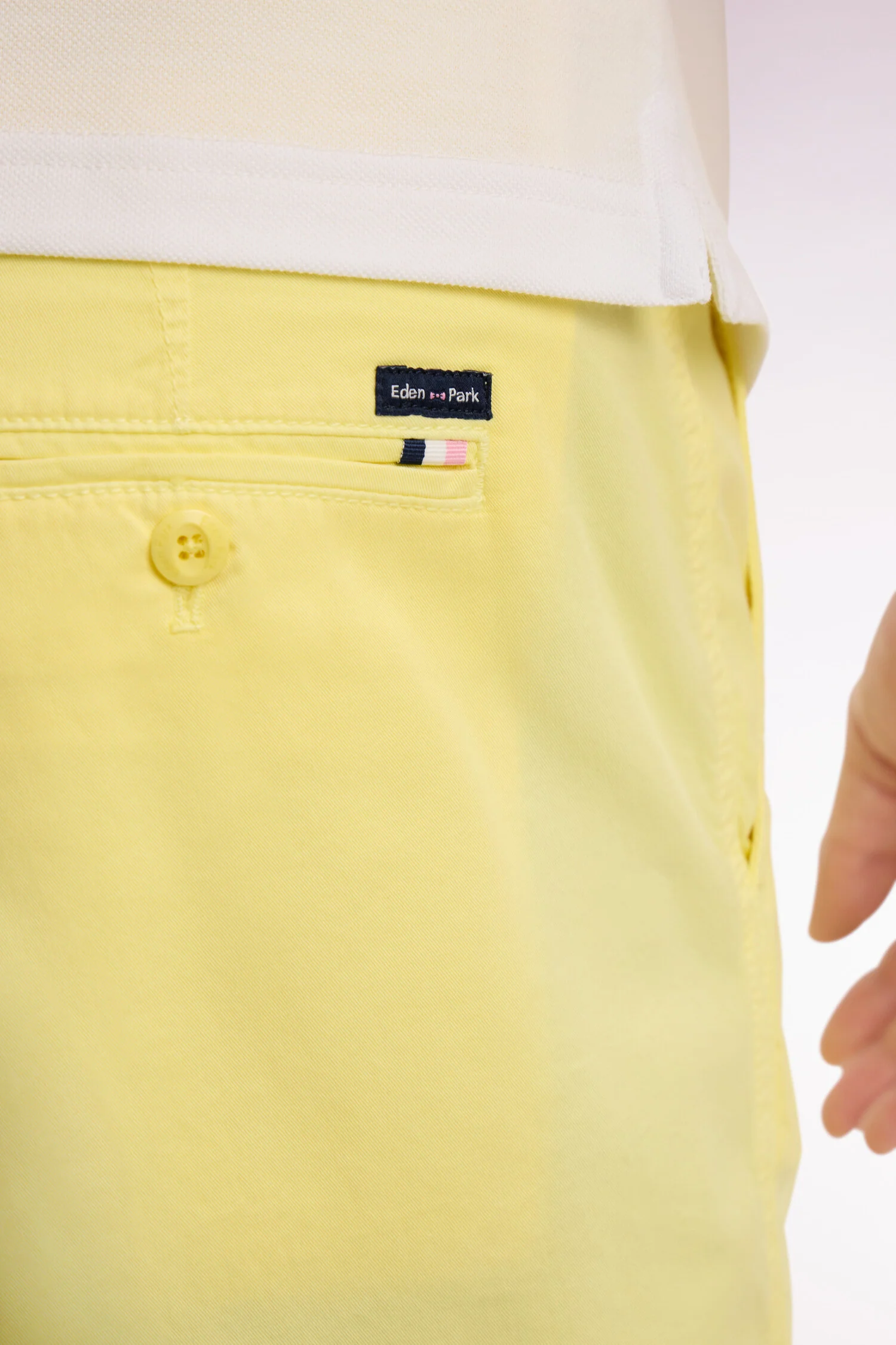 Bermuda chino en gabardine stretch jaune - Image 4