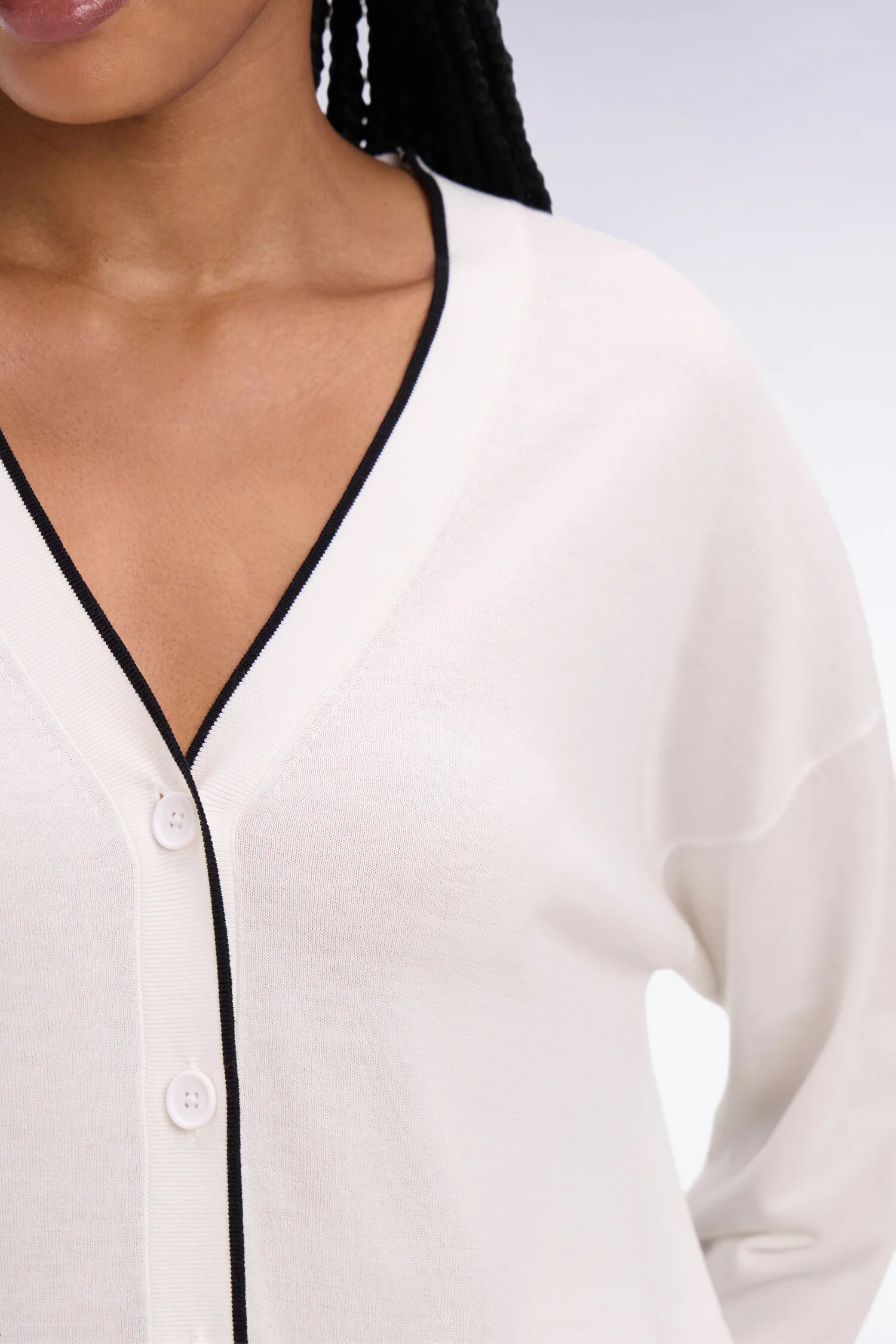Cardigan boutonné col V blanc - Image 4