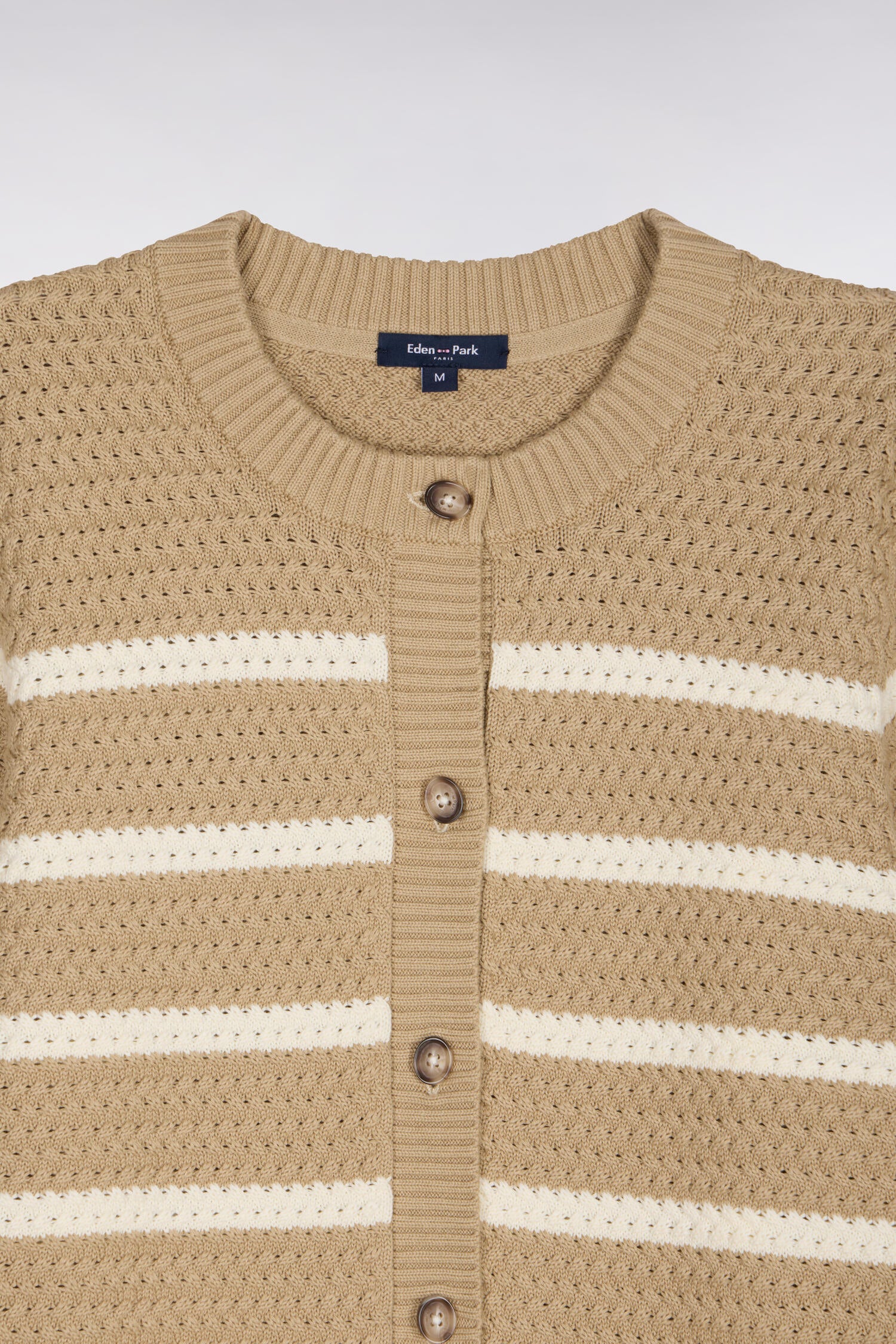 Cardigan marinière en maille tressée beige - Image 6