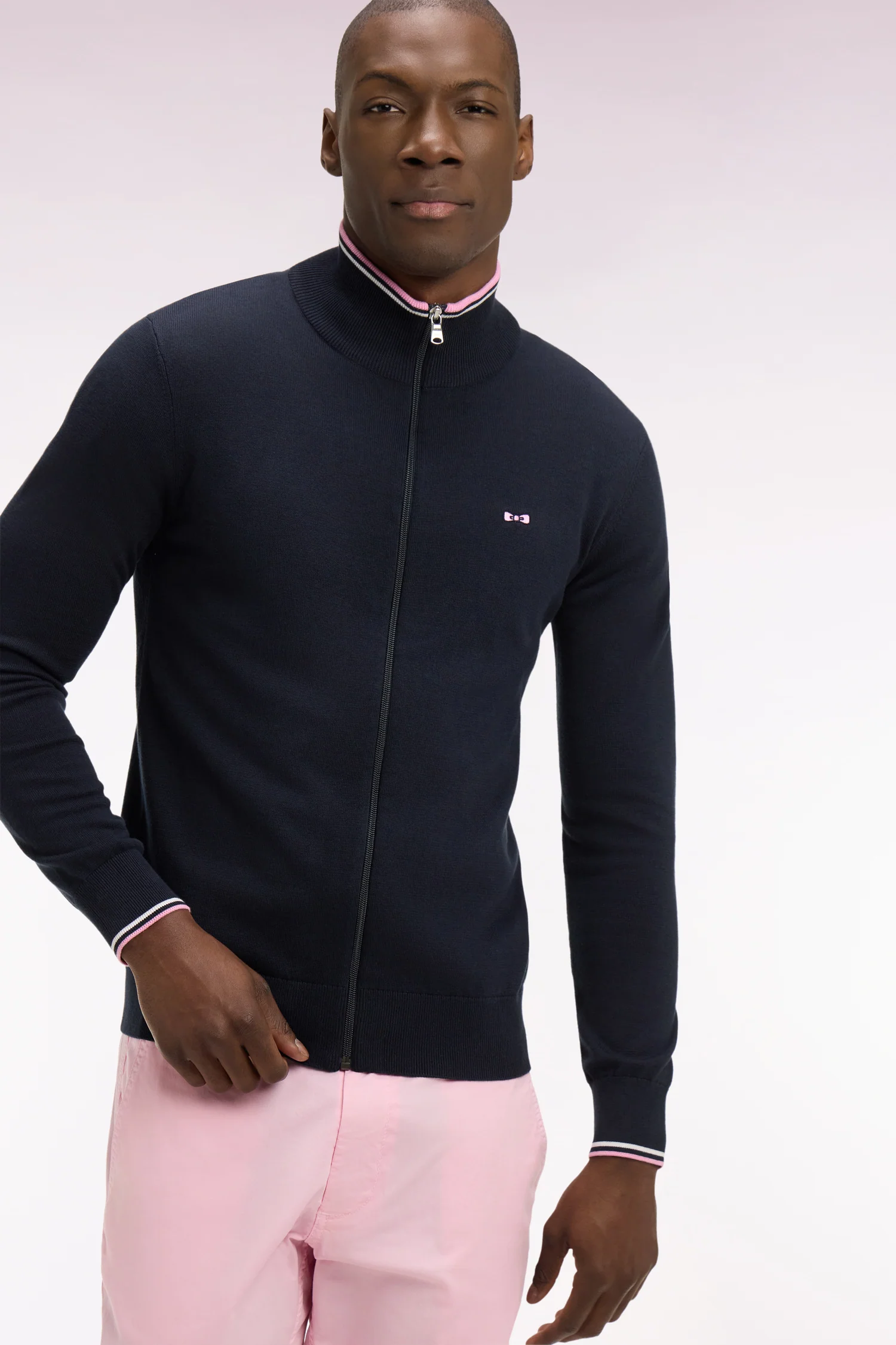 Cardigan zippé en coton marine à bords-côtes rayés