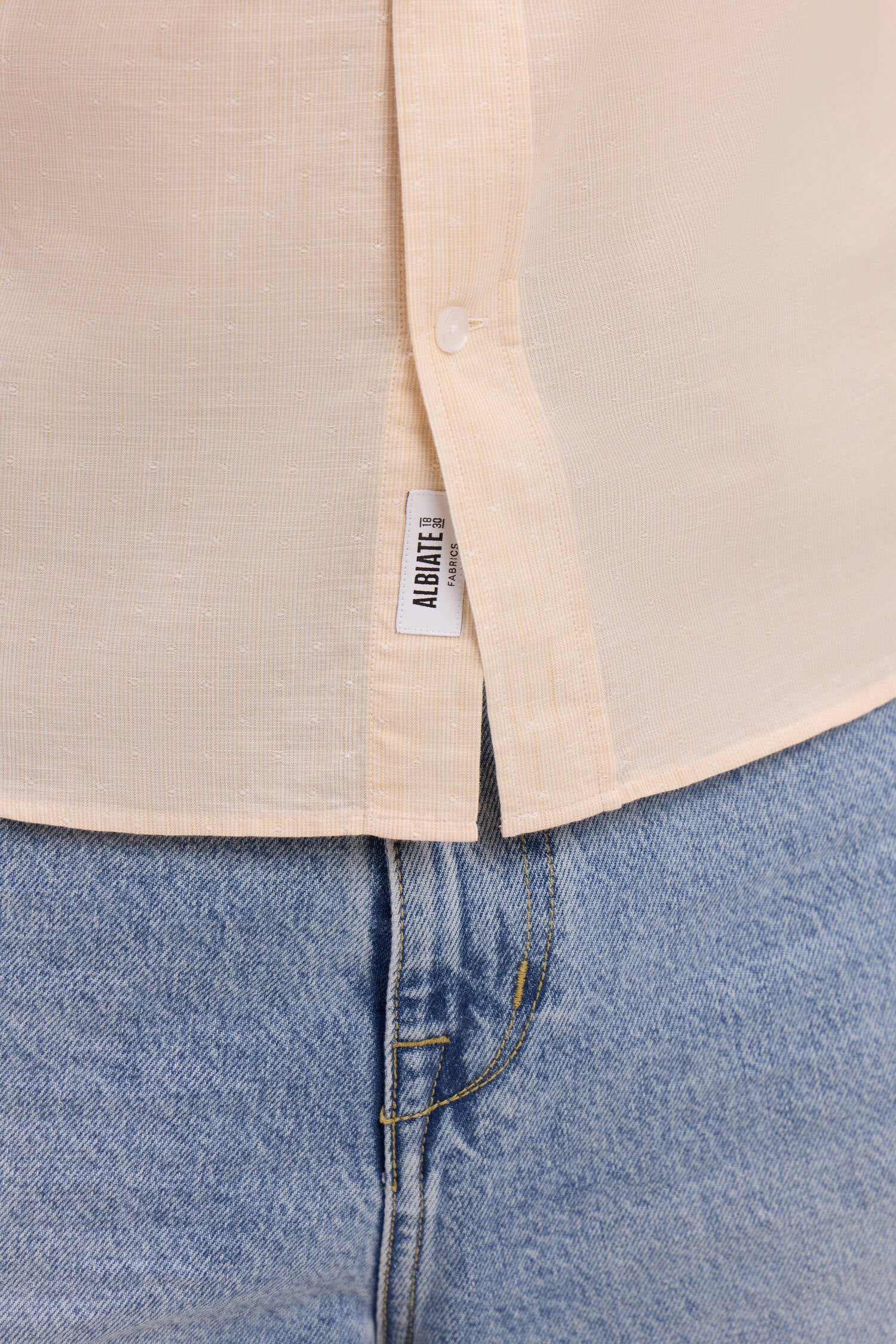 Chemise à manches courtes en coton jacquard rayé beige - Image 4