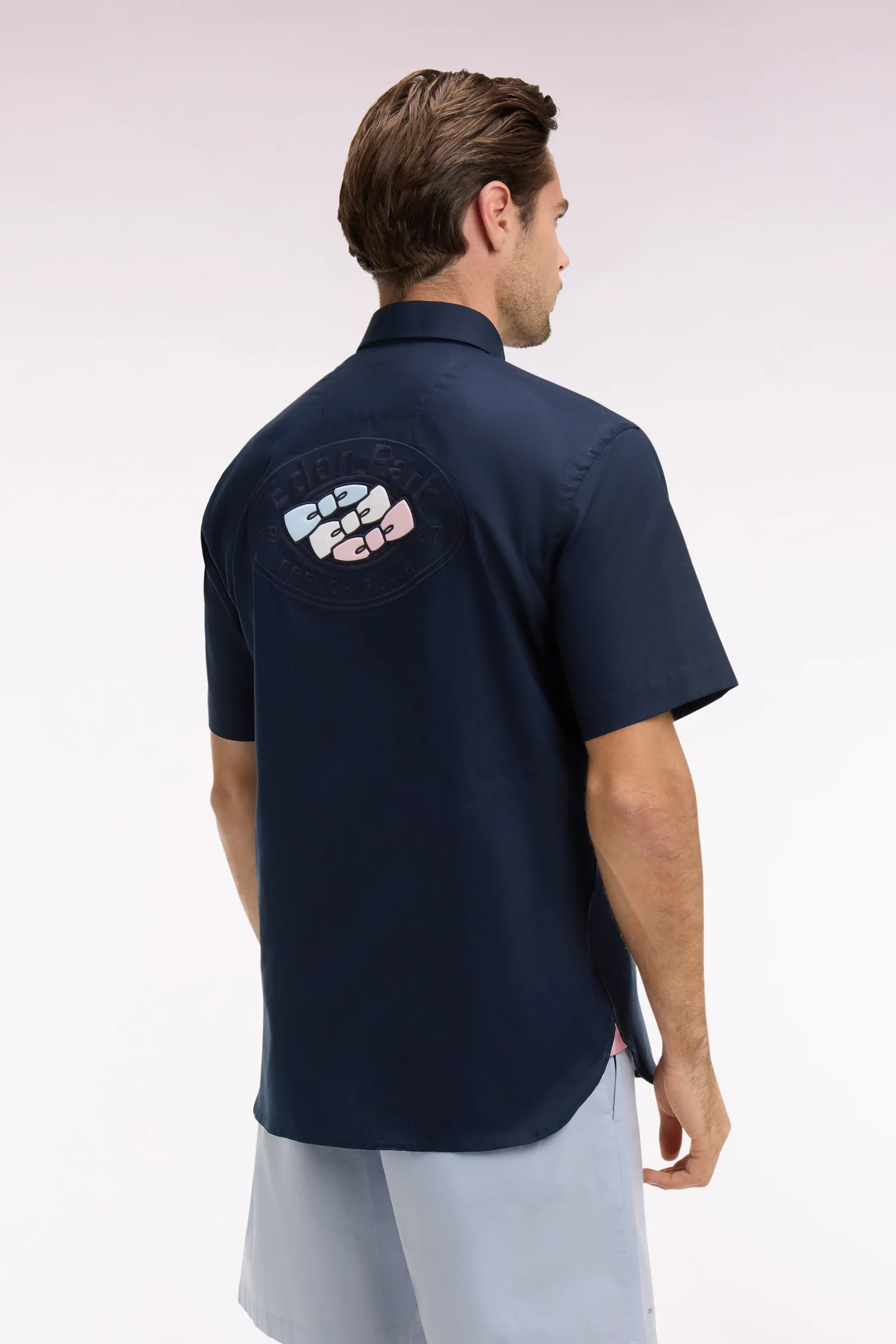 Chemise Ă manches courtes en coton marine broderie dos - Image 5