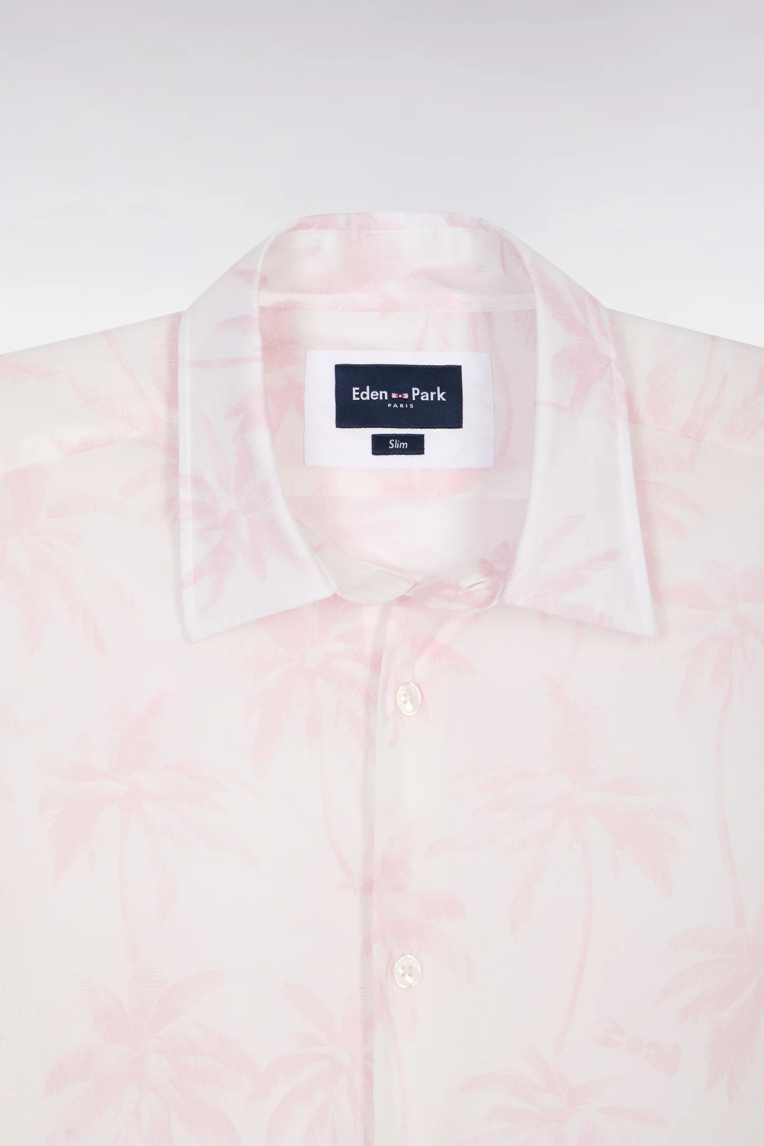 Chemise à manches courtes en coton rose imprimé palmiers coupe slim - Image 6
