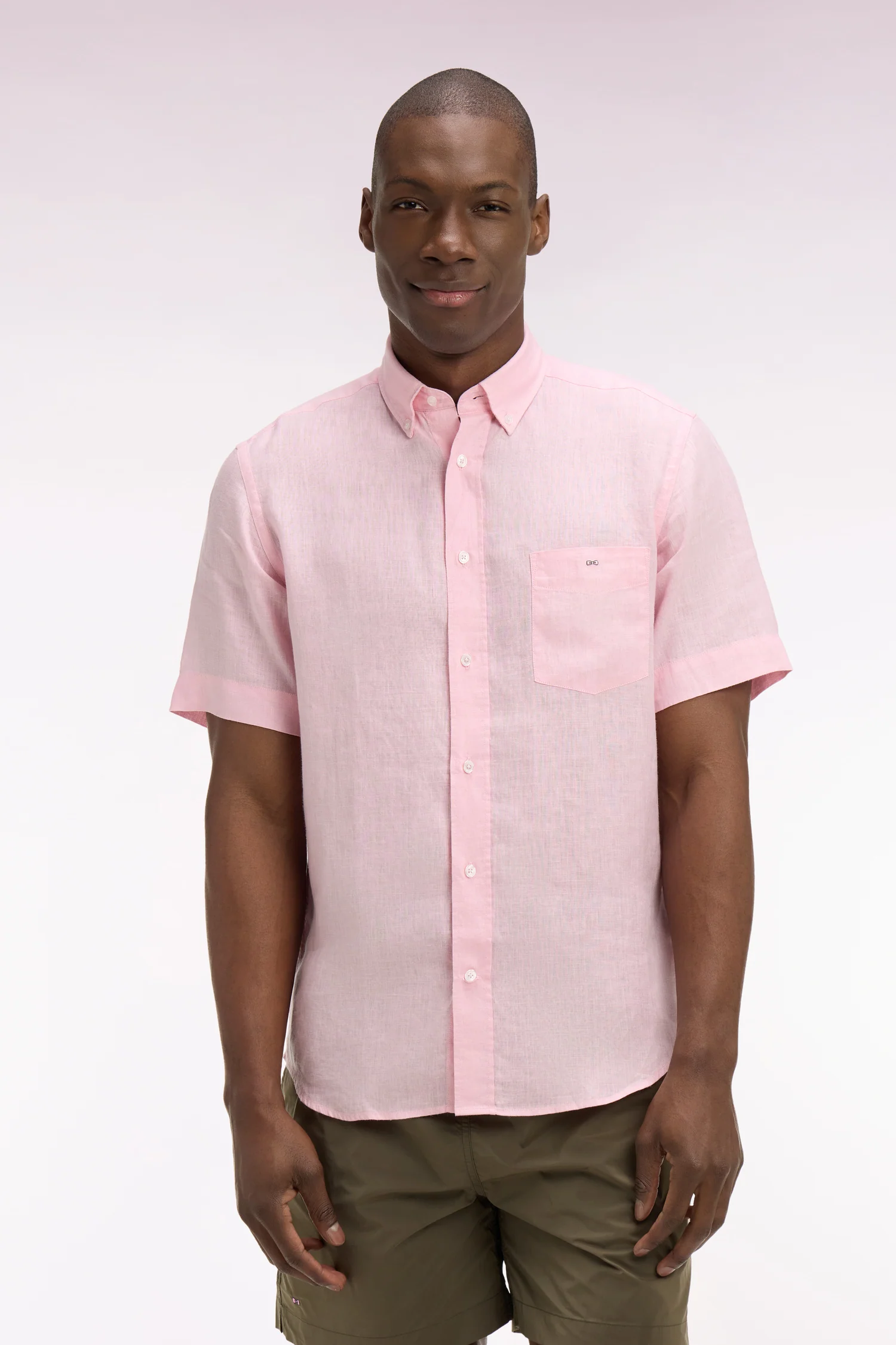 Chemise Ă manches courtes en lin rose clair - Image 3