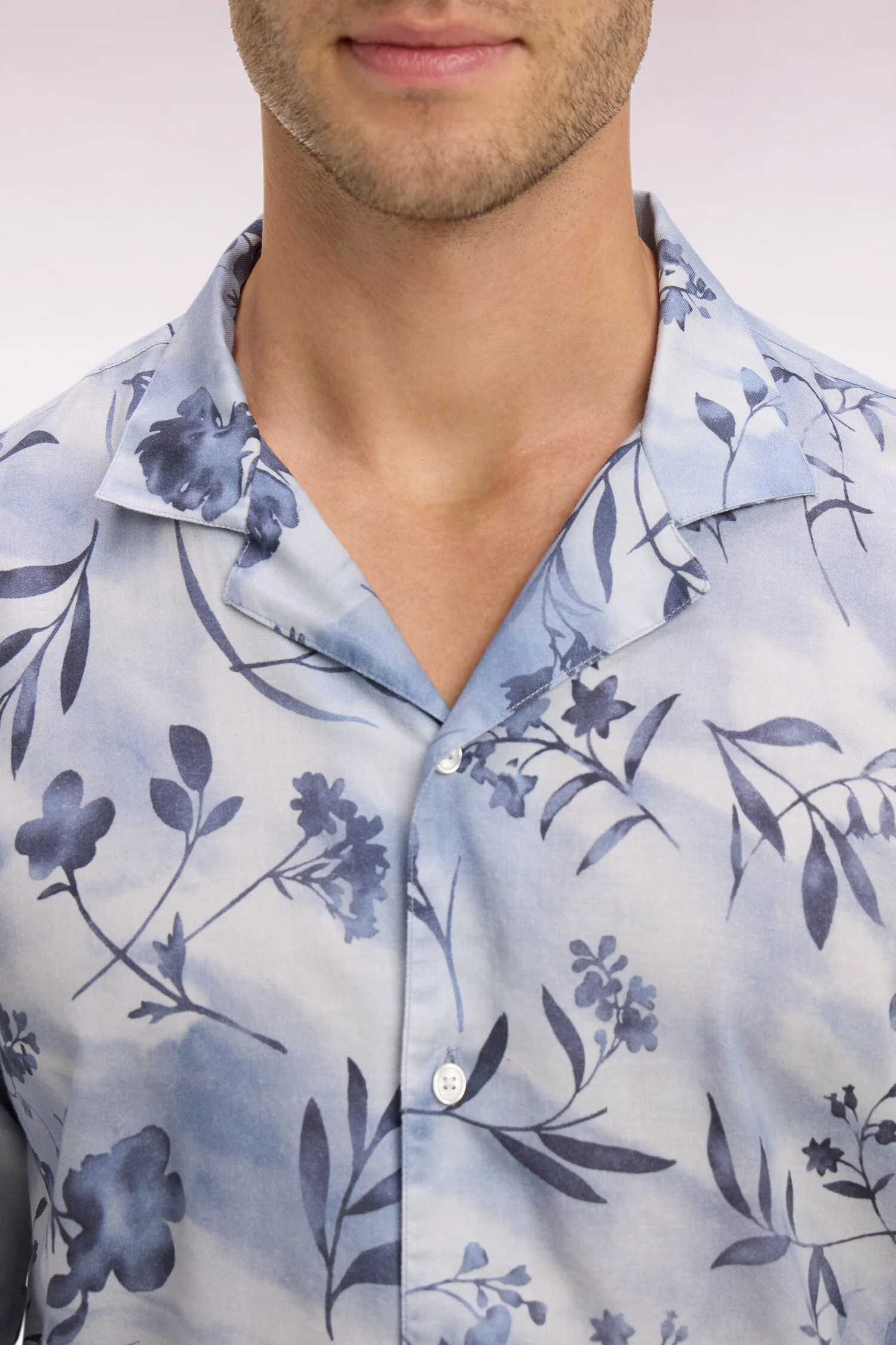 Chemise à manches courtes en lyocell et coton imprimé floral ciel - Image 4