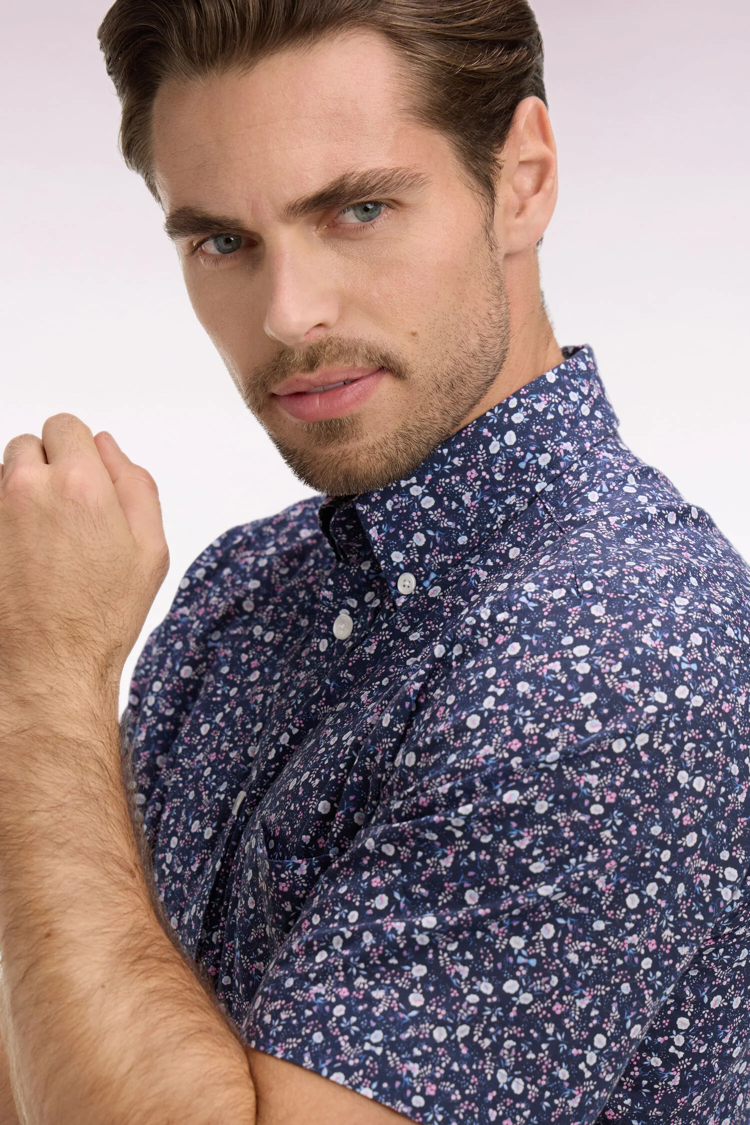 Chemise à manches courtes en popeline de coton à imprimé floral marine - Image 4