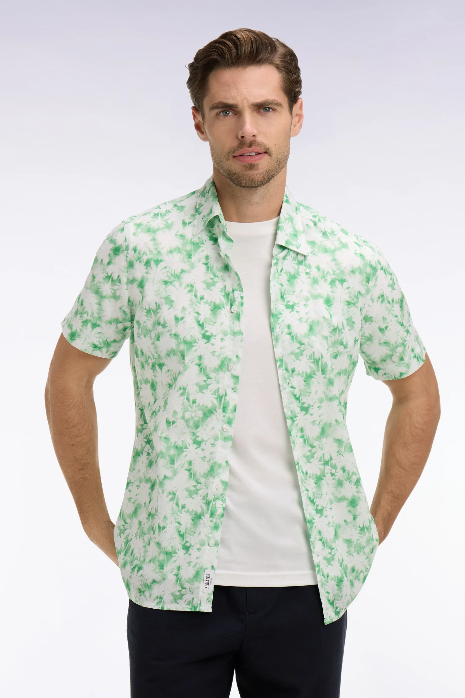 Chemise Ă manches courtes en popeline de coton Ă motif floral vert coupe slim - Image 3