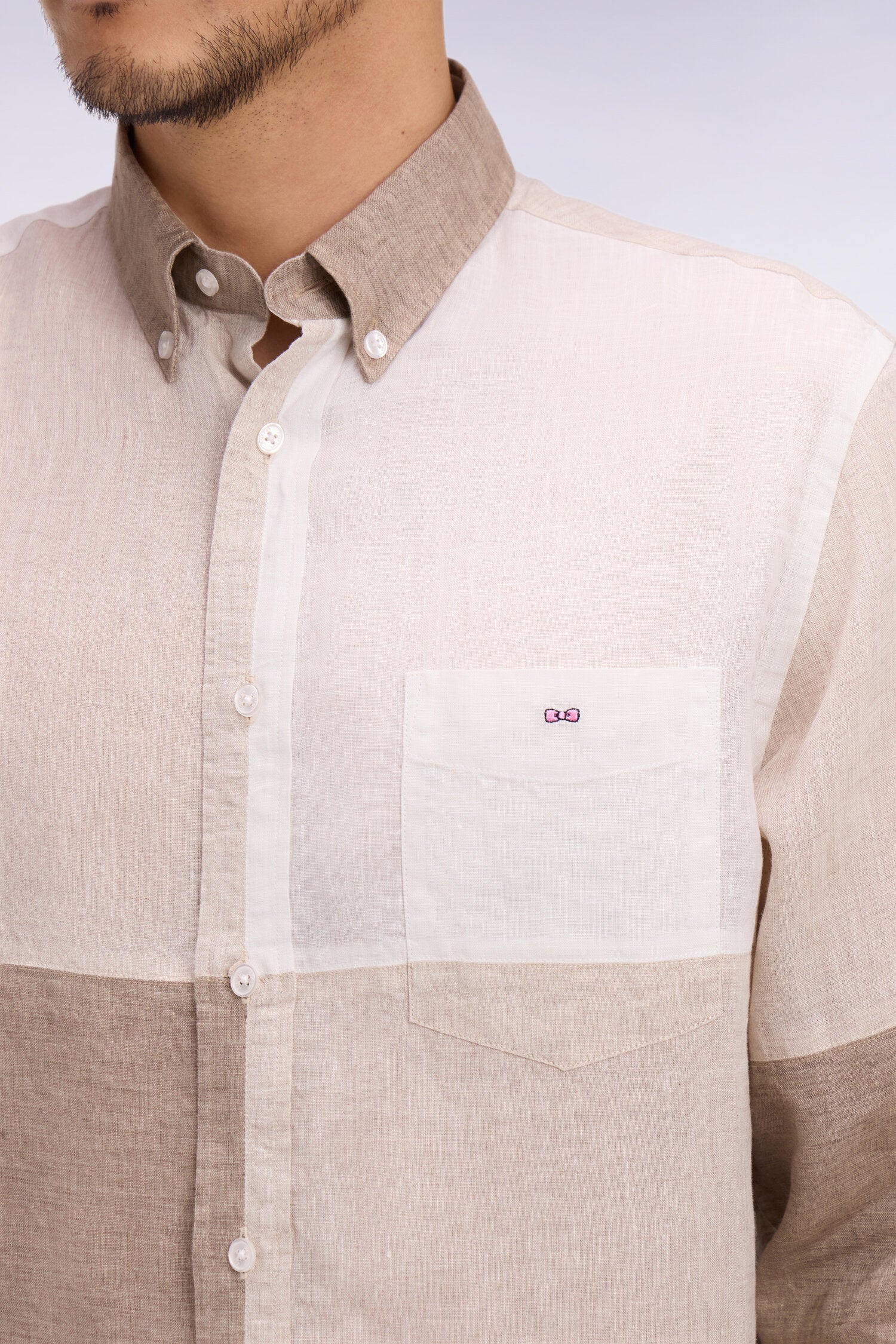 Chemise en lin beige colorblock coupe regular - Image 4