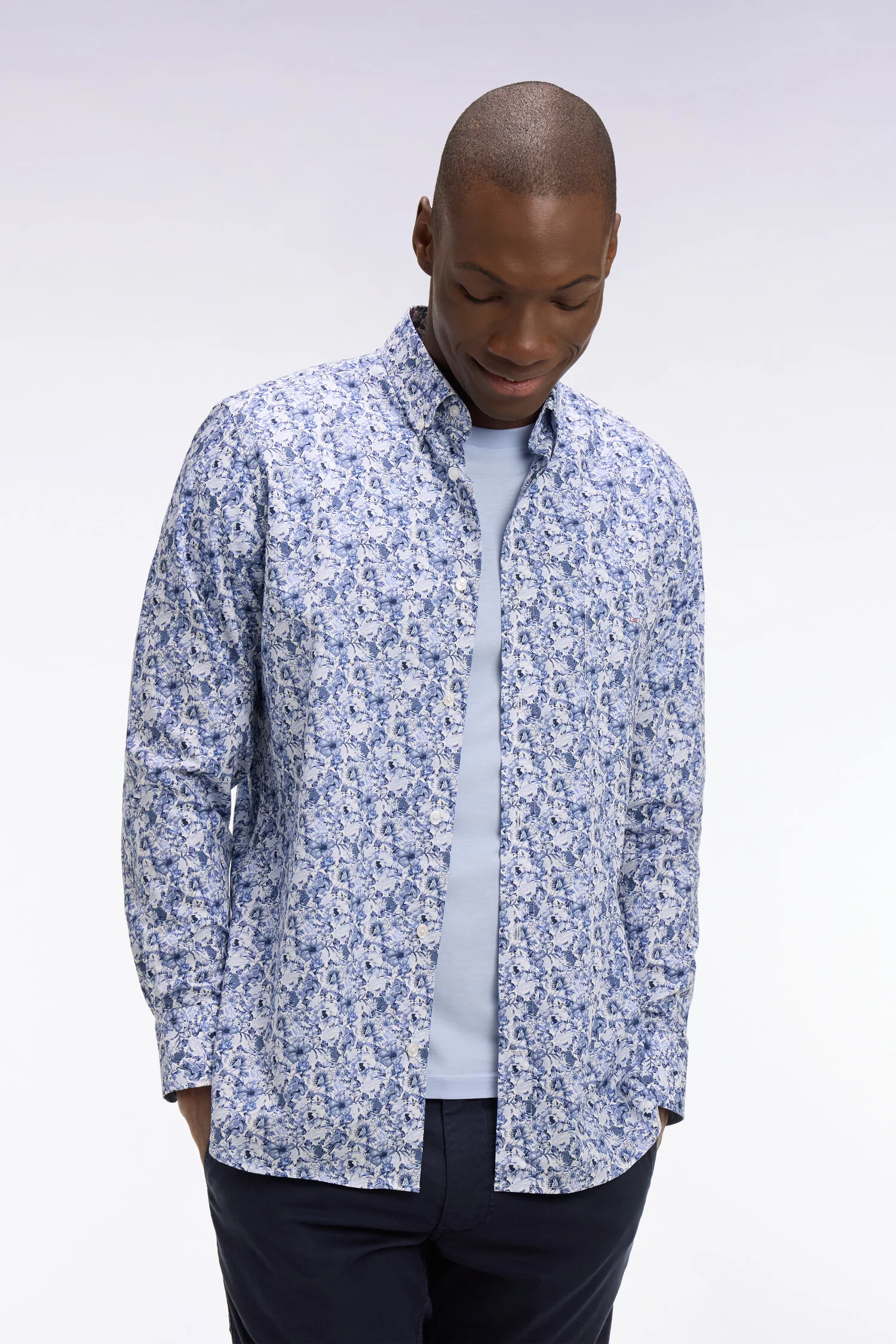 Chemise en popeline de coton bleu à motif floral - Image 3