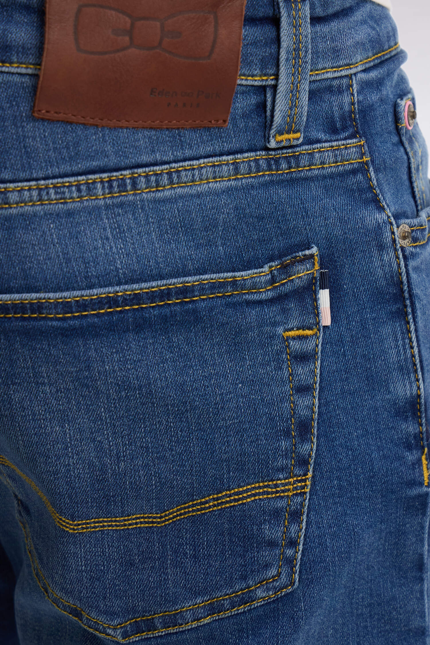 Jean bleu en coton stretch - Image 5