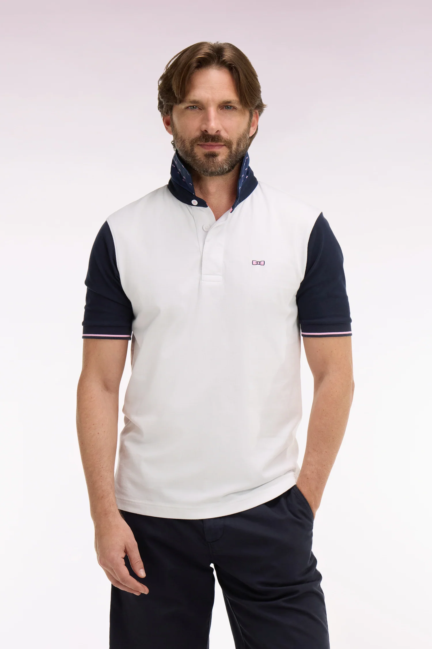 Maillot à manches courtes en coton blanc et marine coupe regular broderie dos - Image 3