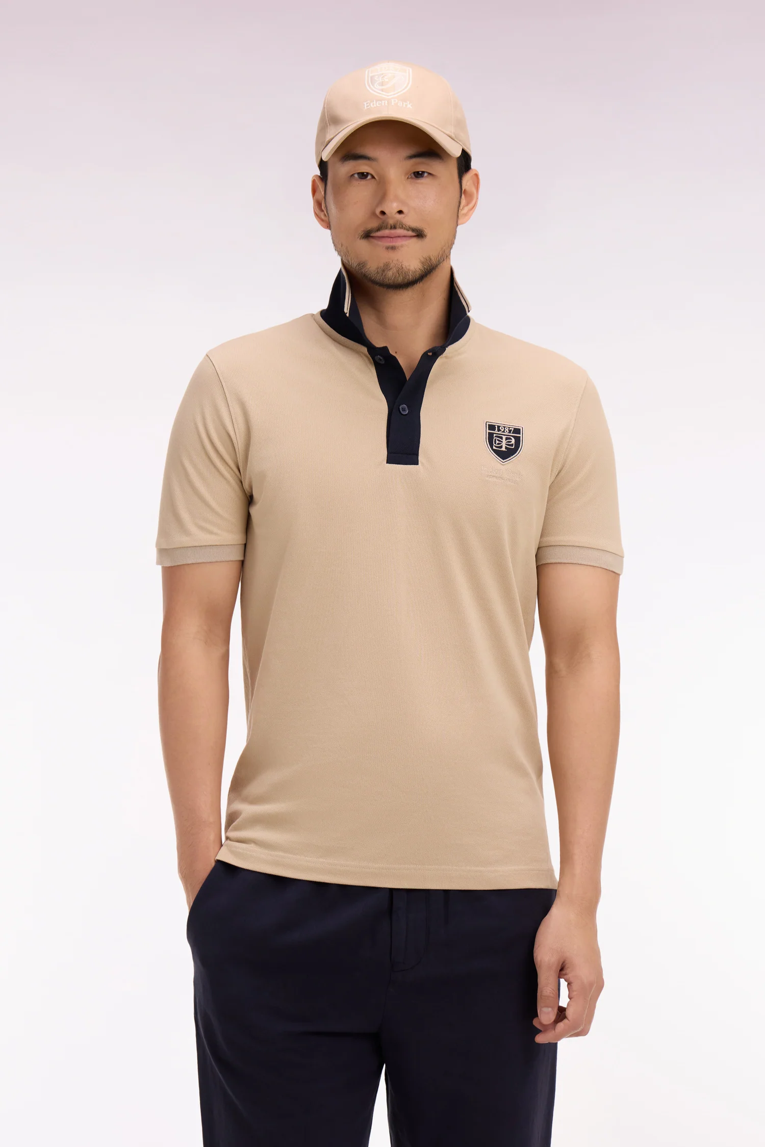 Polo à manches courtes en piqué coton beige écusson EP - Image 3