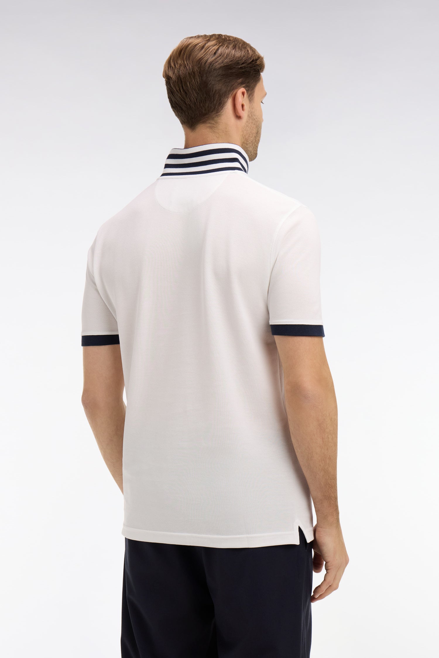 Polo blanc en coton pima avec détails contrastés - Image 5
