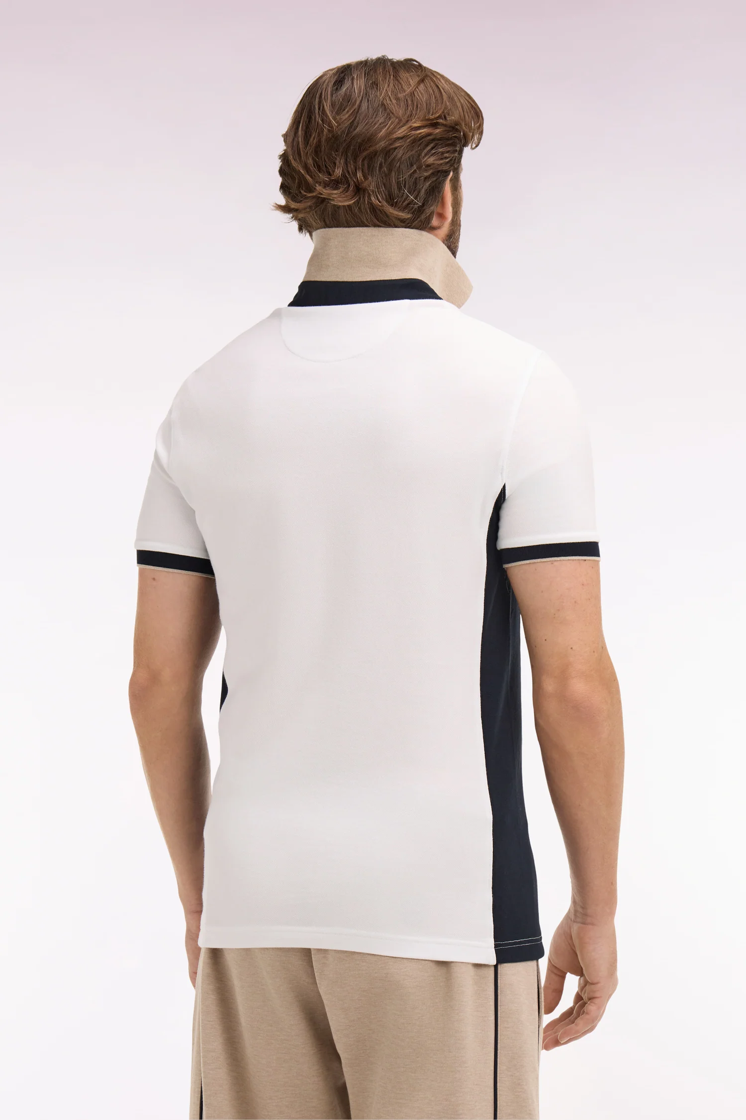 Polo manches courtes en coton blanc et découpes marine coupe slim - Image 5