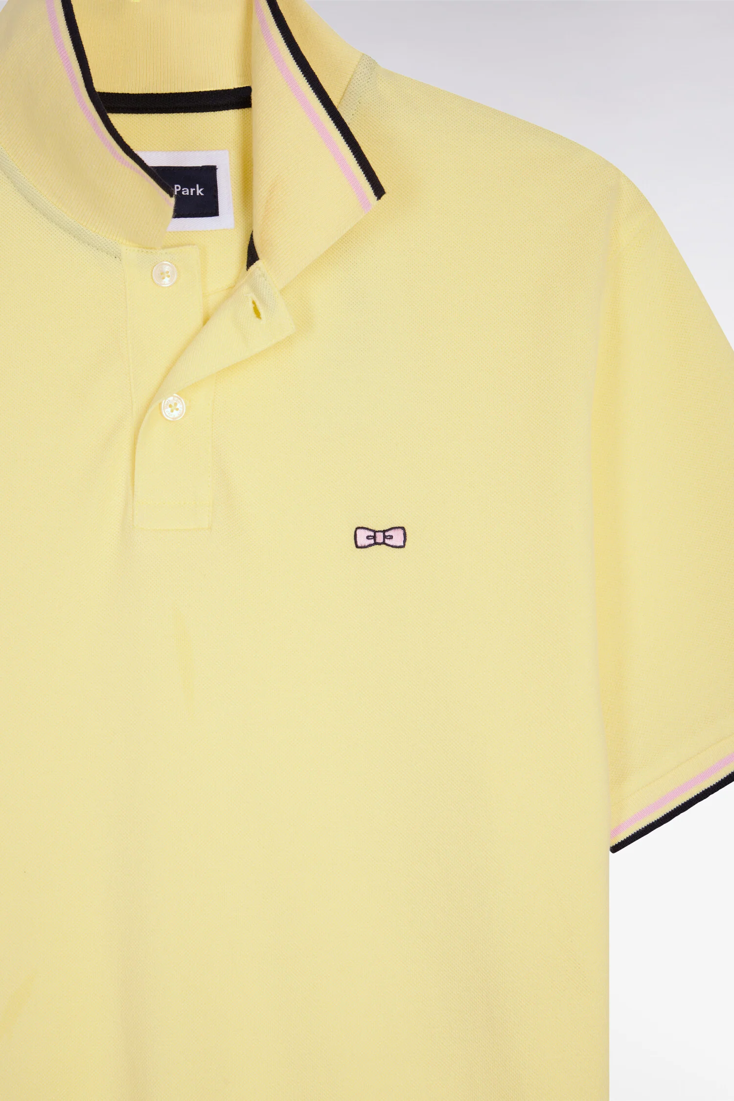 Polo manches courtes en coton jaune détails rayés coupe regular - Image 6