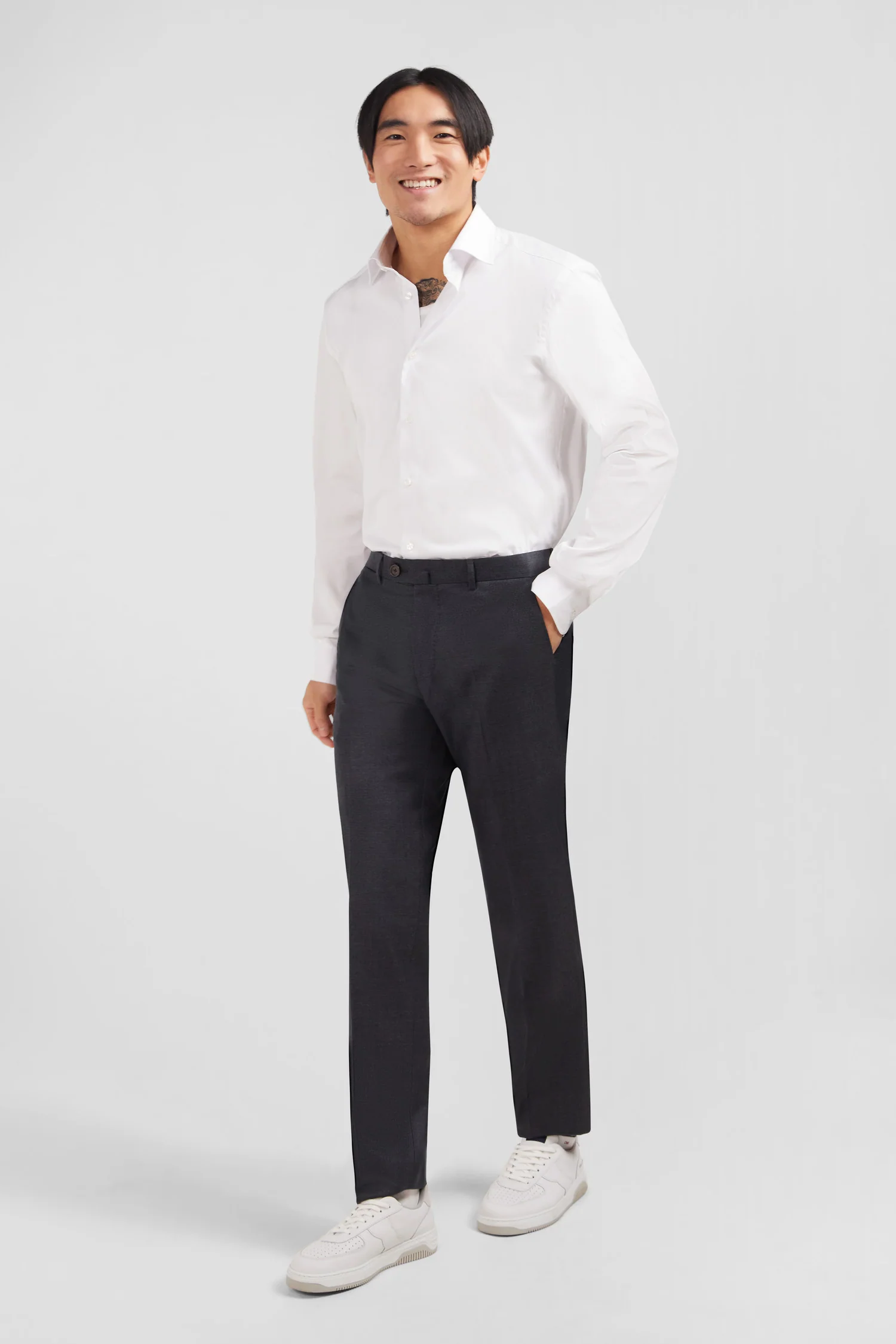 Pantalon regular gris en laine à plis cassés - Image 4