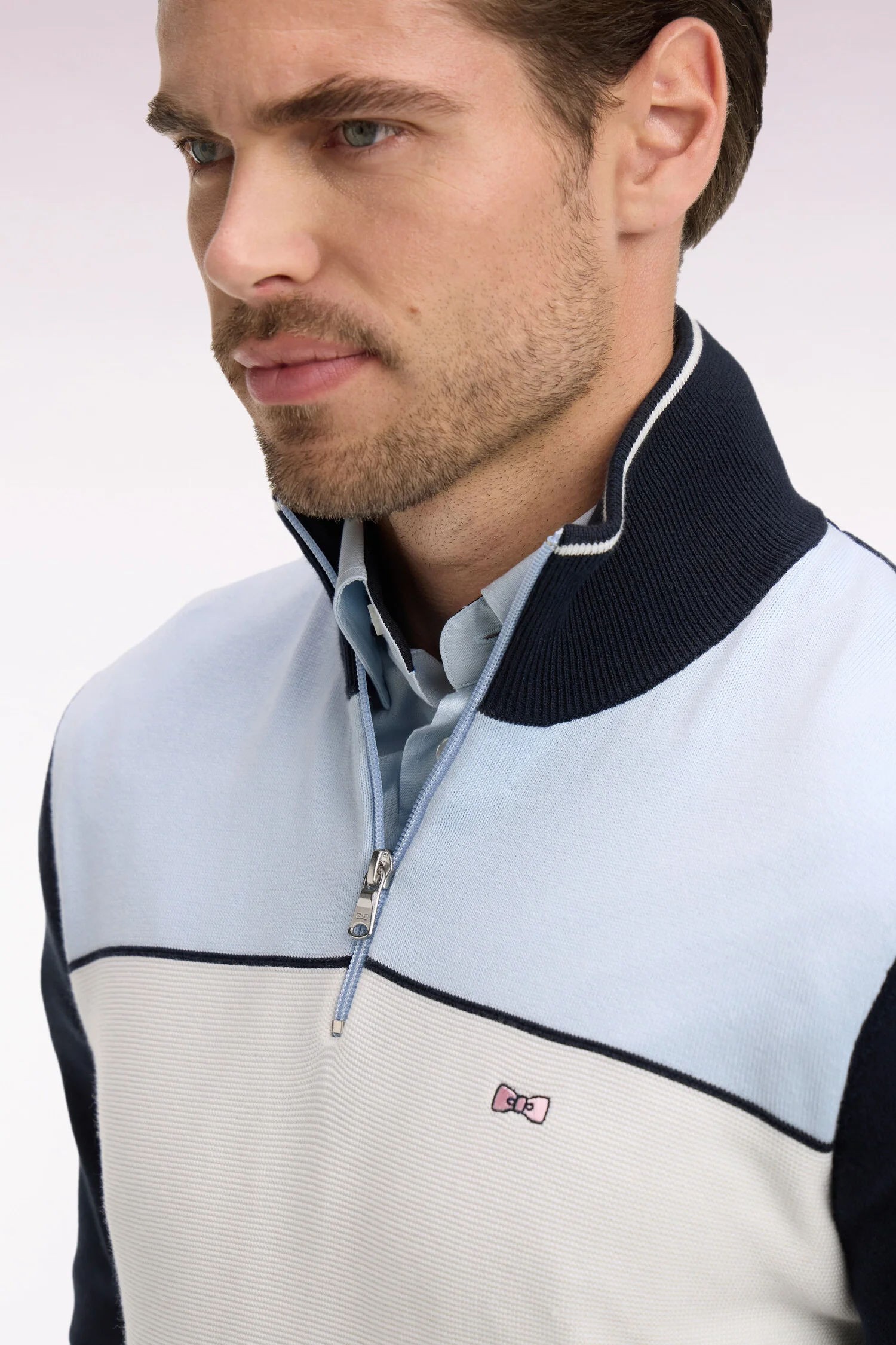 Pull à col maillot en coton ciel brodé - Image 4