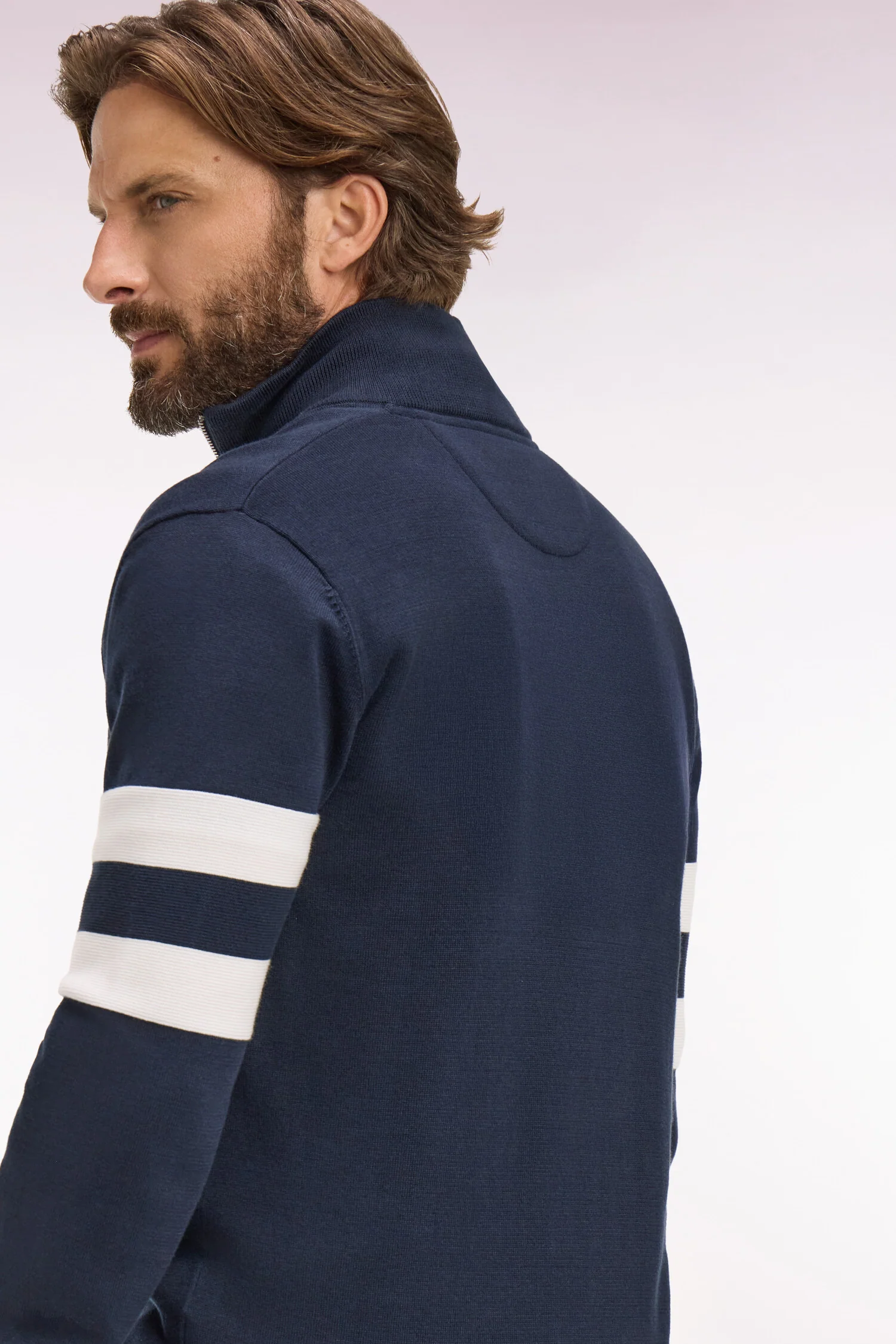 Pull col maillot en coton marine à double rayures manches - Image 3