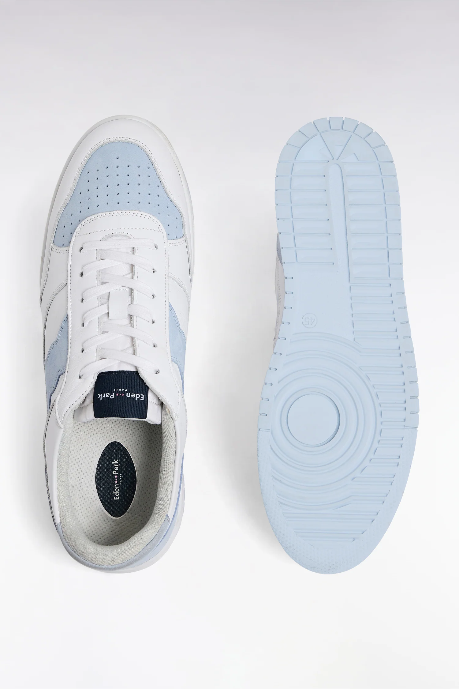 Sneakers bicolores en cuir lisse blanc et cuir suédé bleu ciel - Image 3