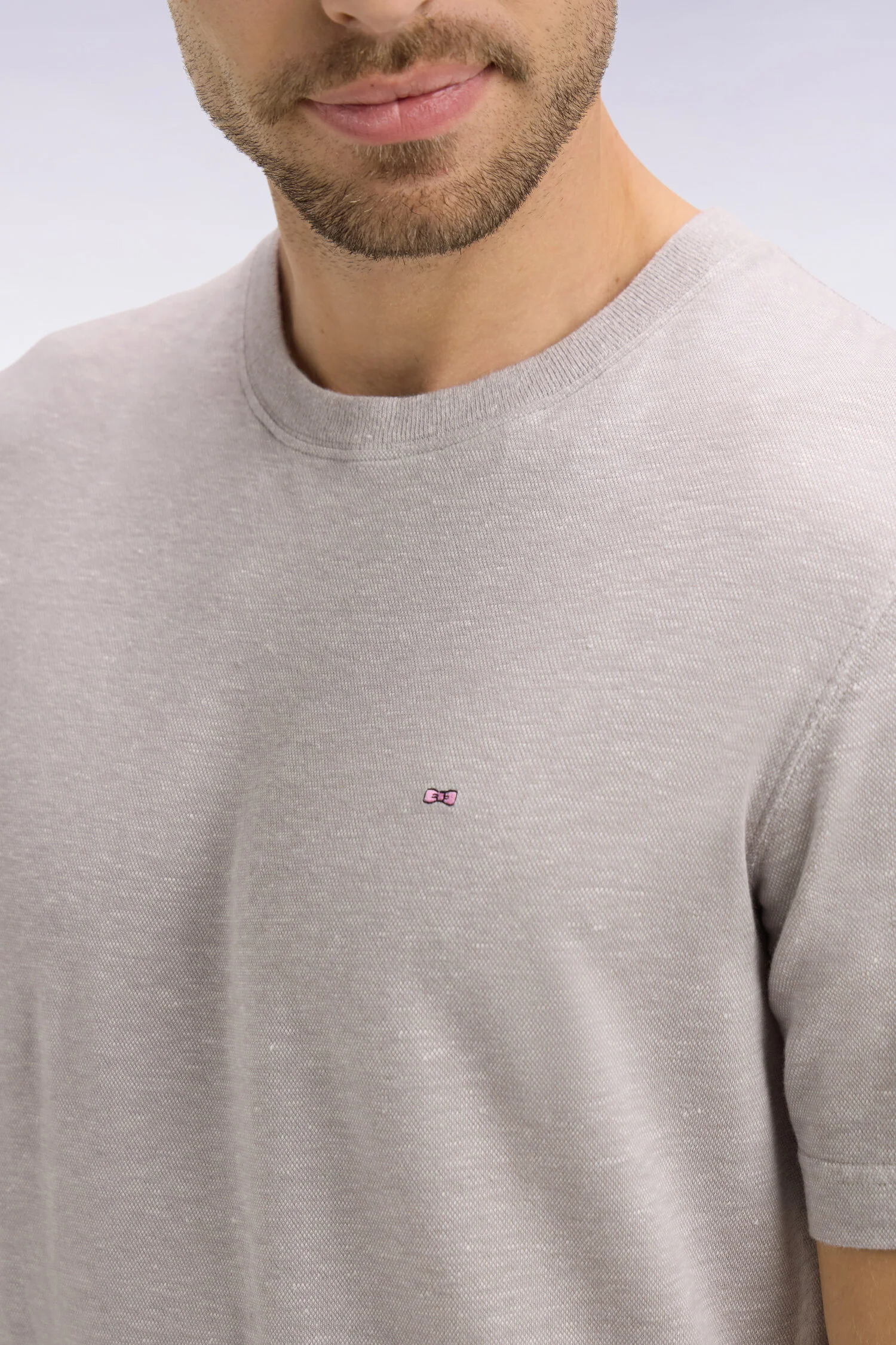 T-shirt à manches courtes en coton et lin gris coupe regular - Image 4