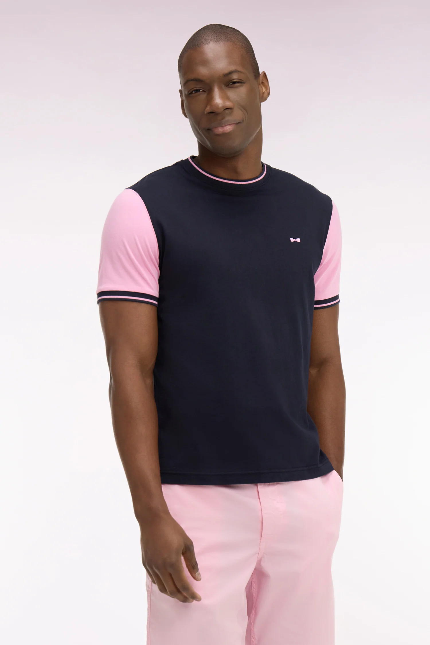 T-shirt à manches courtes en coton marine manches roses coupe regular - Image 3