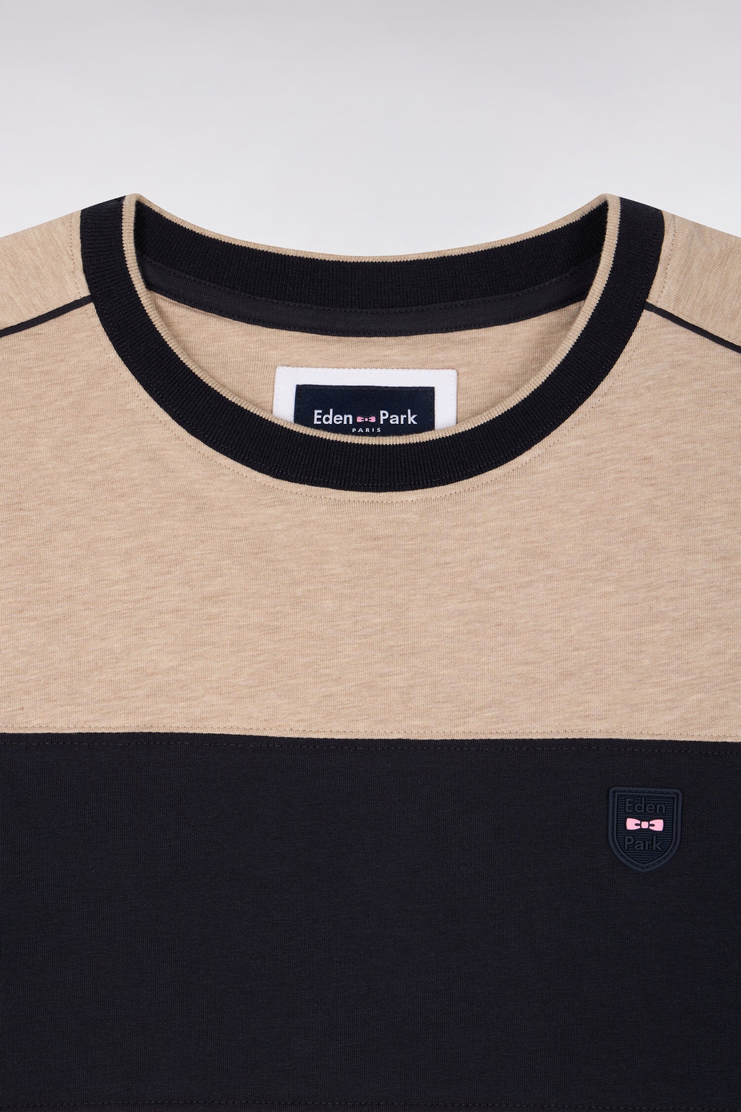 T-shirt à manches courtes en coton stretch beige à découpes coupe slim - Image 6