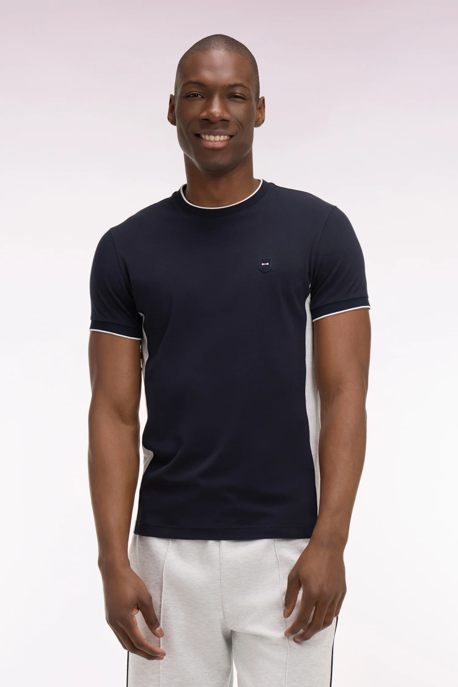 T-shirt à manches courtes en coton stretch noir à découpes coupe slim - Image 3