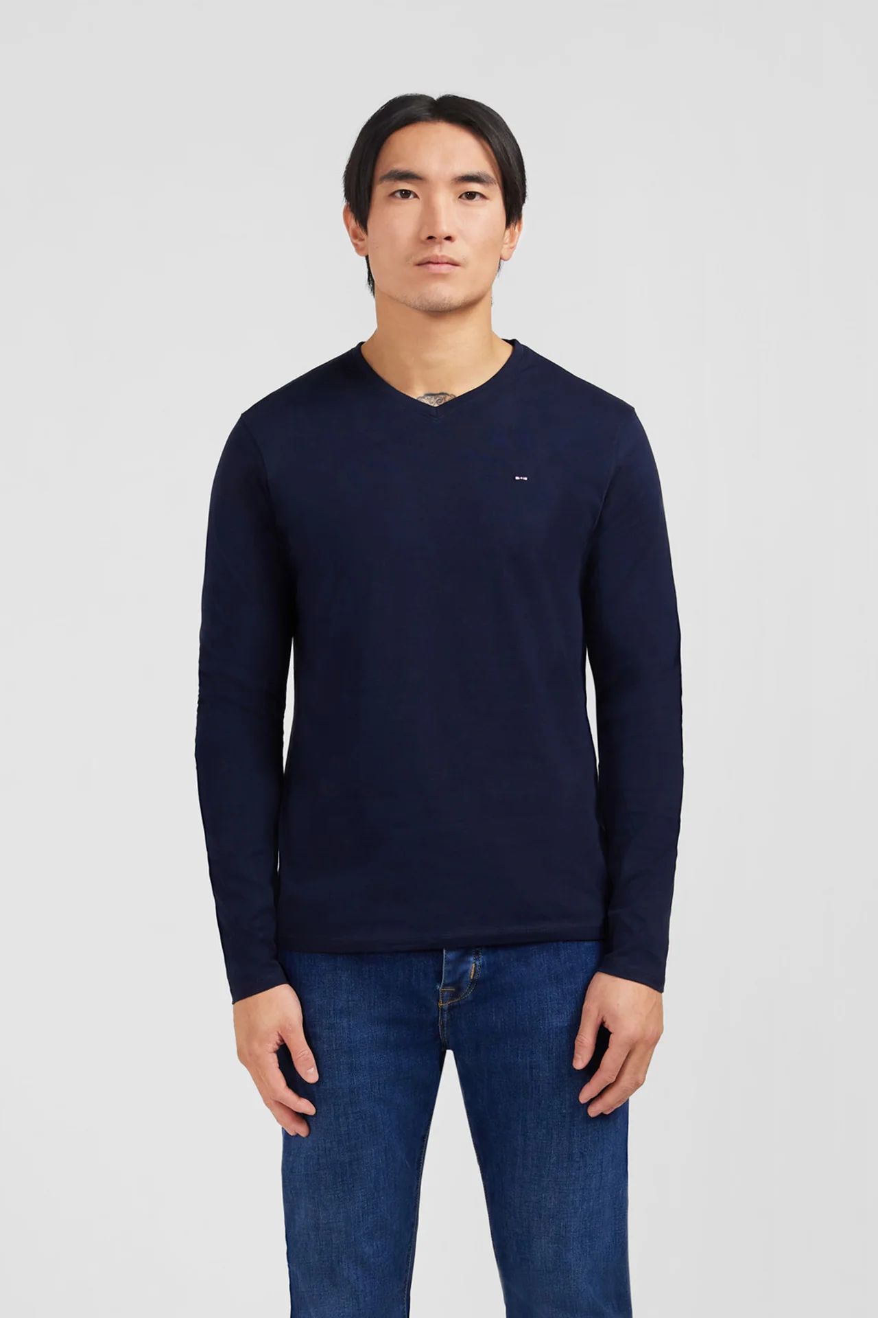T-shirt bleu marine col V Ă manches longues - Image 2