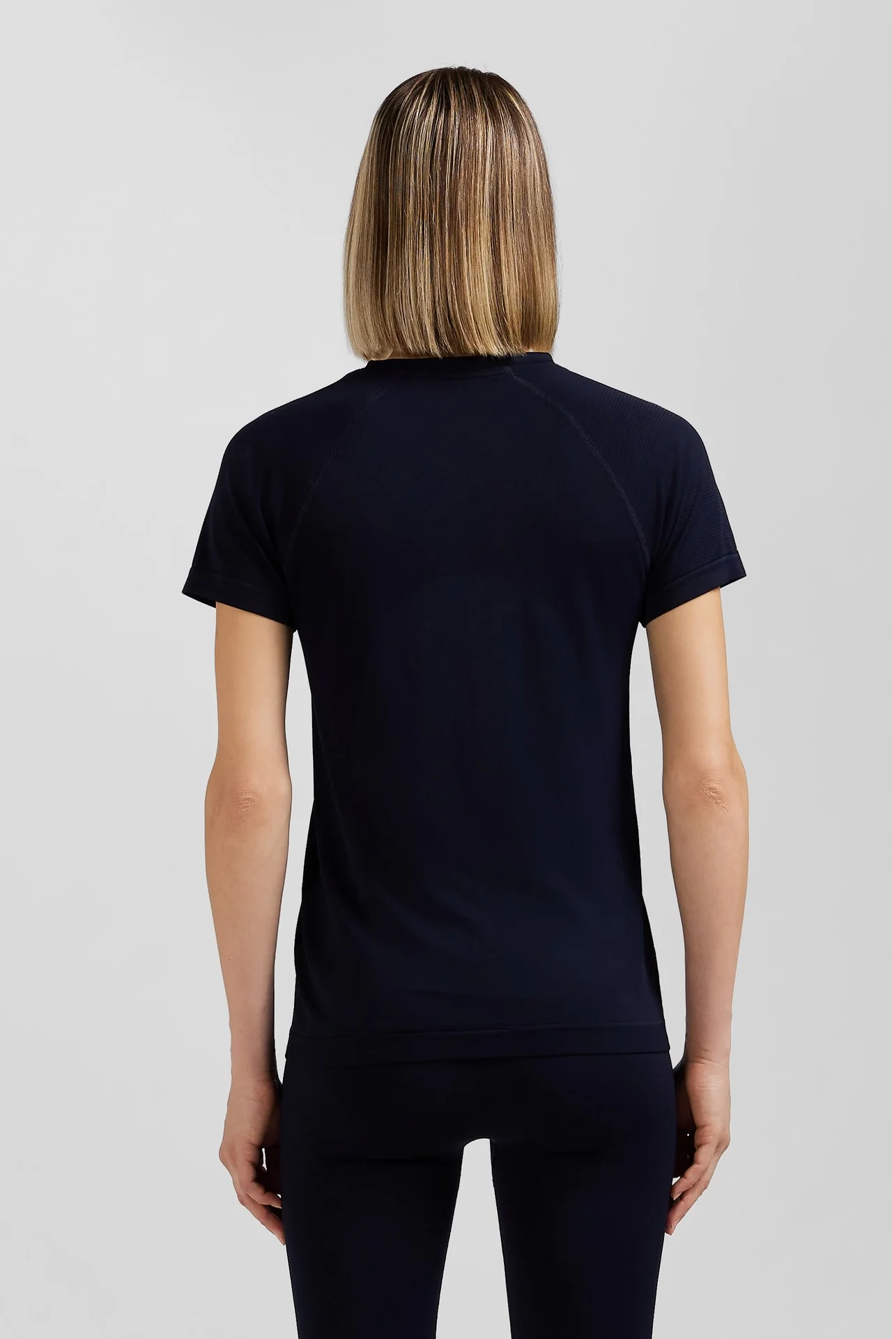 T-shirt de sport manches courtes à détails cerclés bleu marine - Image 4